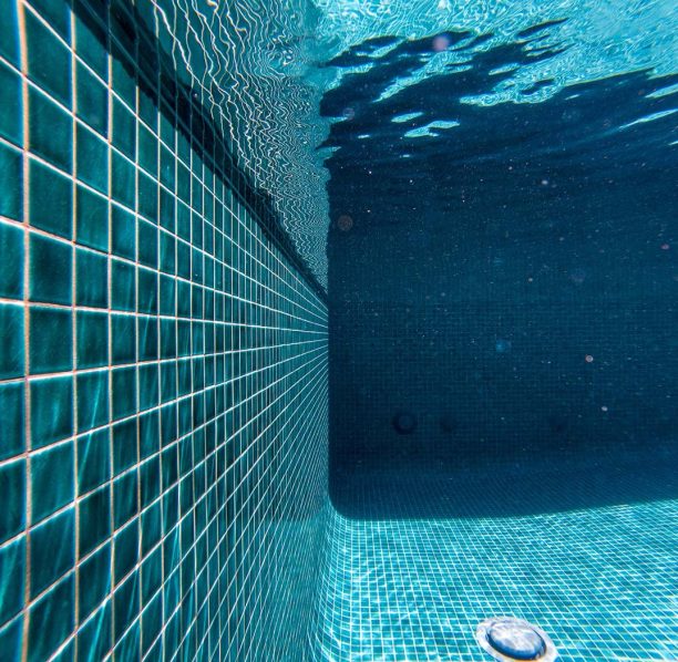 poolside-emerald-cmc338-fully-tiled-pool-underwater-2 poolside-emerald-cmc338-fully-tiled-pool-underwater-2